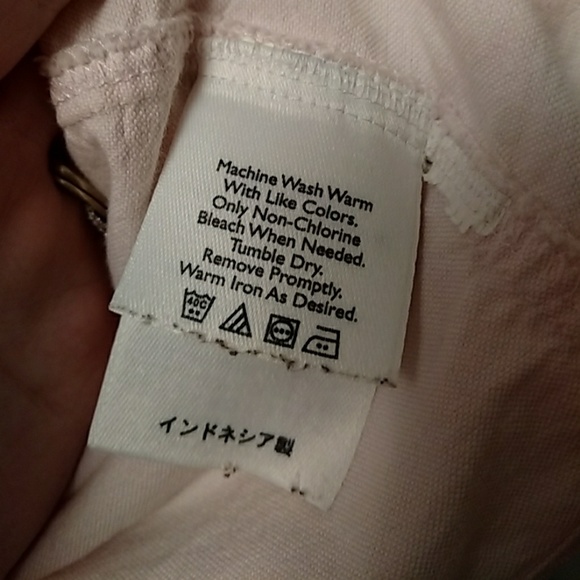 Eddie Bauer Button down top - Picture 3 of 3